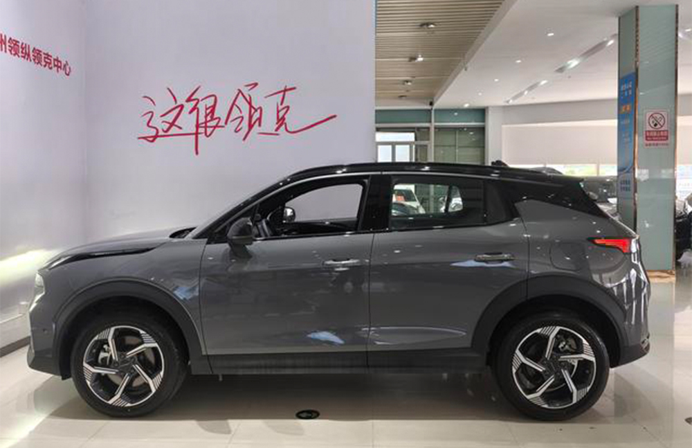 Used Lynk & Co 06